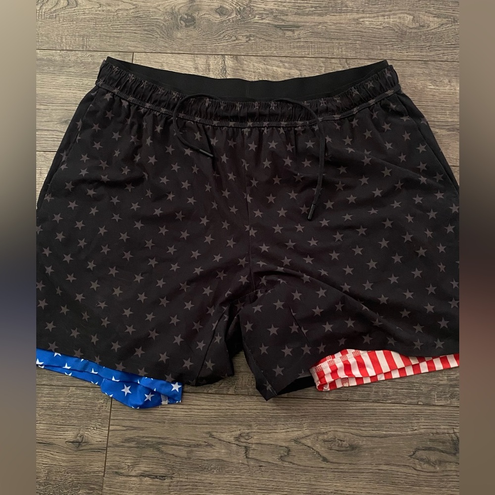 Chubbies The Danger Zone Mens Running Shorts XL Black Stars American Flag
